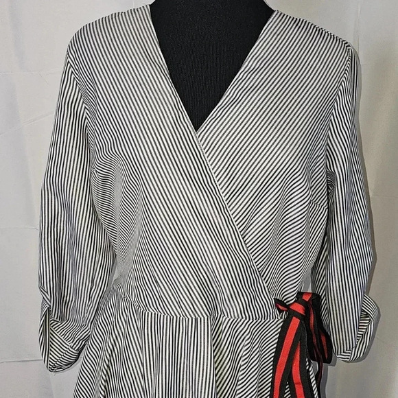 Mlle Gabrielle Striped Dress - Picture 3 of 10